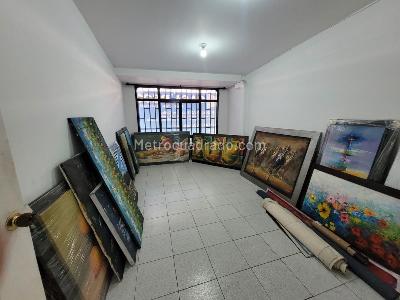 Casa de 5 alcobas en venta en Fundadores, Armenia, 353 m² · foto 3 de 19