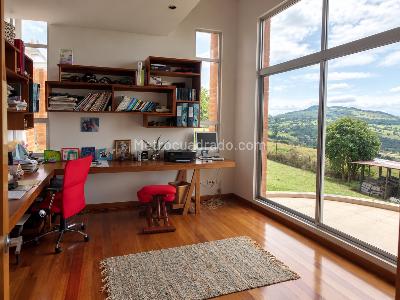 Casa de 5 alcobas en venta en Cerros De Yerbabuena, Chía · foto 15 de 17