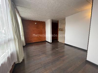 Apartamento de 3 alcobas en venta en Suba Sabana De Tibabuyes, Bogotá, 53 m² · foto 9 de 17