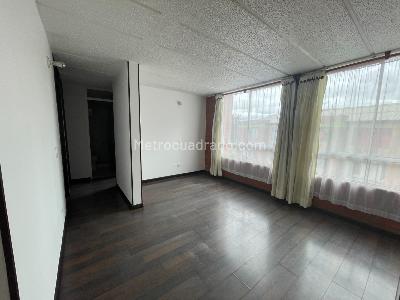 Apartamento de 3 alcobas en venta en Suba Sabana De Tibabuyes, Bogotá, 53 m² · foto 4 de 17