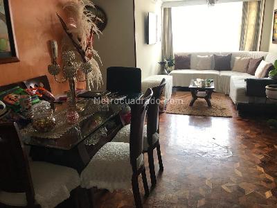 Apartamento de 3 alcobas en venta en Ciudad Berna, Bogotá, 67 m² · foto 2 de 15