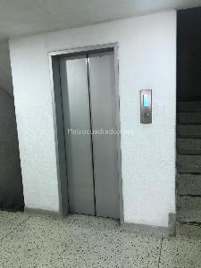 Apartamento de 3 alcobas en venta en Ciudad Berna, Bogotá, 67 m² · foto 5 de 15