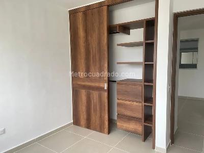 Apartamento de 3 alcobas en venta en Jardines Campestre, Floridablanca, 90 m² · foto 6 de 10