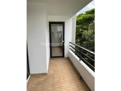 Apartamento de 3 alcobas en venta en Canaveral, Floridablanca, 110 m² · foto 3 de 12