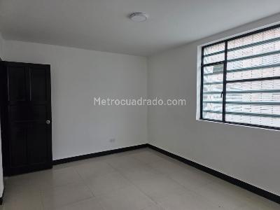 Casa en arriendo en La Aurora, Bogotá · foto 4 de 18
