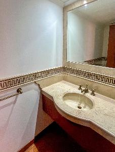 Apartamento de 3 alcobas en venta en Museo Del Chico, Bogotá, 220 m² · foto 10 de 20