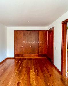 Apartamento de 3 alcobas en venta en Museo Del Chico, Bogotá, 220 m² · foto 12 de 20