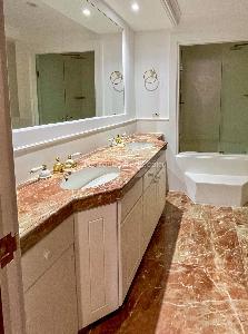 Apartamento de 3 alcobas en venta en Museo Del Chico, Bogotá, 220 m² · foto 15 de 20