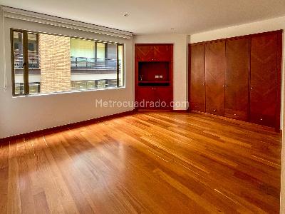 Apartamento de 3 alcobas en venta en Museo Del Chico, Bogotá, 220 m² · foto 14 de 20