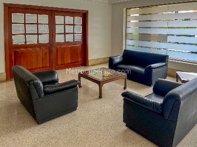 Apartamento de 3 alcobas en venta en Museo Del Chico, Bogotá, 220 m² · foto 16 de 20