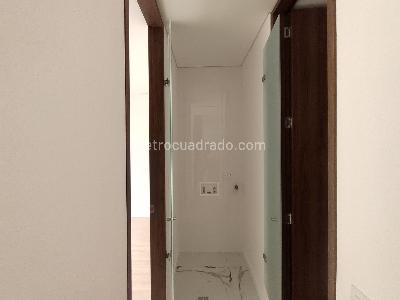 Apartaestudio en venta en San Patricio Santa Barbara, Bogotá, 36 m² · foto 10 de 18