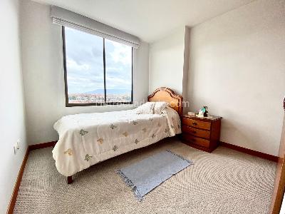 Apartamento en venta en Lagos De Cordoba, Bogotá · foto 6 de 12
