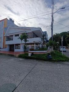 Casa de 5 alcobas en arriendo en Barzal, Villavicencio, 280 m² · foto 19 de 19