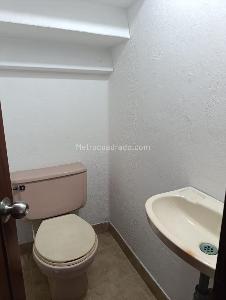 Casa de 5 alcobas en arriendo en Barzal, Villavicencio, 280 m² · foto 6 de 19