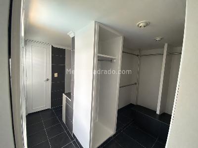 Casa de 4 alcobas en venta en El Caudal, Villavicencio, 373 m² · foto 5 de 8