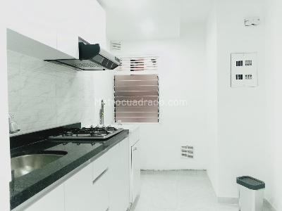 Apartamento de 2 alcobas en venta en Cedritos, Bogotá, 56 m² · foto 4 de 11
