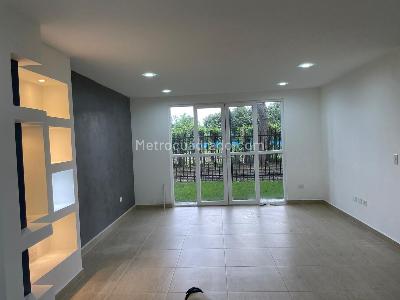 Casa de 3 alcobas en venta en Rozo, Palmira, 142 m² · foto 4 de 13
