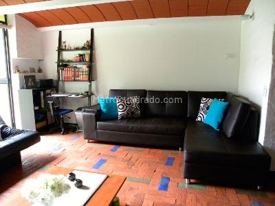 Apartamento de 2 alcobas en venta en La Candelaria Centro, Bogotá, 92 m² · foto 3 de 12