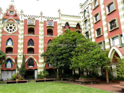 Apartamento de 2 alcobas en venta en La Candelaria Centro, Bogotá, 92 m² · foto 4 de 12