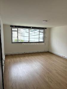 Casa de 5 alcobas en venta en Polo Club, Bogotá, 300 m² · foto 6 de 19