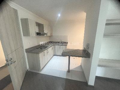 Apartaestudio en venta en Colina Campestre Athenas, Bogotá, 33 m² · foto 2 de 8