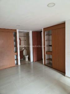 Apartamento de 3 alcobas en venta en Laureles Campestre, Medellín, 96 m² · foto 11 de 13