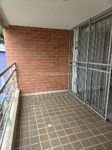 Apartamento de 3 alcobas en venta en Laureles Campestre, Medellín, 96 m² · foto 4 de 13