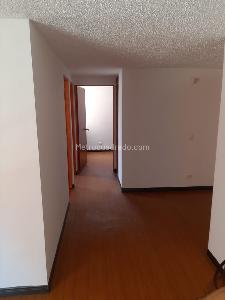 Apartamento de 3 alcobas en venta en Prado Vegas, Soacha, 56 m² · foto 6 de 13