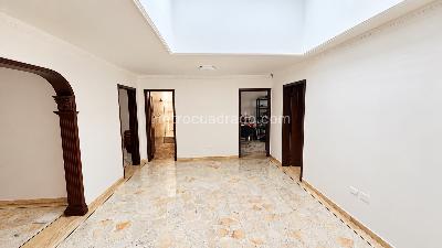 Casa de 4 alcobas en venta en Prados Del Norte, Cali, 337 m² · foto 3 de 14