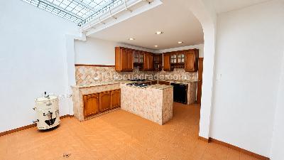 Casa de 4 alcobas en venta en Prados Del Norte, Cali, 337 m² · foto 7 de 14