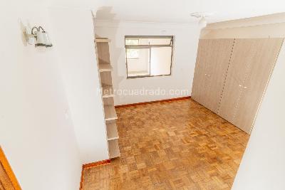 Apartamento de 5 alcobas en venta en Laureles, Medellín, 225 m² · foto 10 de 18