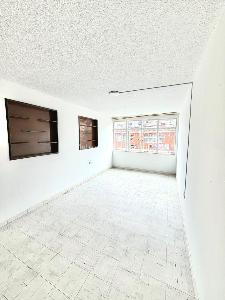Casa de 5 alcobas en venta en Jazmin, Bogotá, 240 m² · foto 16 de 20