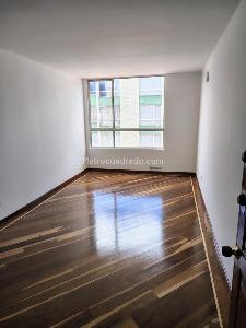 Apartamento de 3 alcobas en venta en Santa Monica Norte, Bogotá, 57 m² · foto 3 de 16