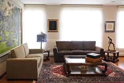 Apartamento de 2 alcobas en venta en Chico Norte, Bogotá, 148 m² · foto 2 de 9
