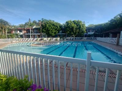 Apartamento de 3 alcobas en venta en Conjunto Condominio Parques De Andalucia, Girardot, 73 m² · foto 19 de 20