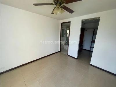 Apartamento en venta en Suramerica, Itagüí · foto 8 de 10