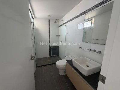Apartamento de 5 alcobas en venta en Cabecera Del Llano, Bucaramanga, 420 m² · foto 14 de 15