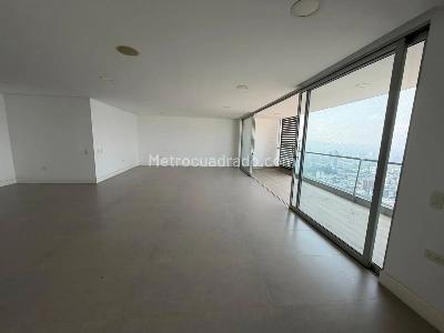 Apartamento de 5 alcobas en venta en Cabecera Del Llano, Bucaramanga, 420 m² · foto 4 de 15