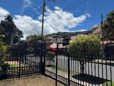 Casa de 4 alcobas en venta en Belmira Usaquen, Bogotá, 230 m² · foto 4 de 20