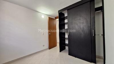 Apartamento de 3 alcobas en venta en Valadares, Bello, 62 m² · foto 12 de 19