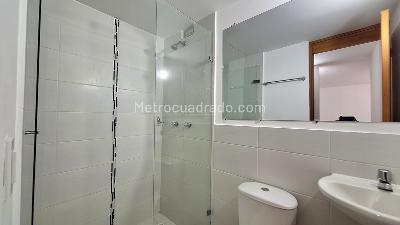 Apartamento de 3 alcobas en venta en Valadares, Bello, 62 m² · foto 6 de 19