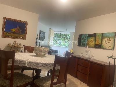 Apartamento de 4 alcobas en venta en El Diamante No. 2, Medellín, 90 m² · foto 8 de 17