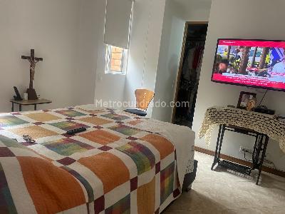 Apartamento de 4 alcobas en venta en El Diamante No. 2, Medellín, 90 m² · foto 15 de 17