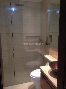 Apartamento de 1 alcoba en arriendo en Chico Norte, Bogotá, 42 m² · foto 2 de 12