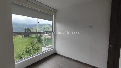 Apartamento en venta en Milan, Manizales · foto 6 de 12