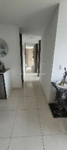 Apartamento de 3 alcobas en venta en Altos De Berlin, Ibagué, 74 m² · foto 10 de 19