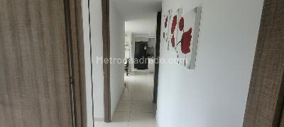 Apartamento de 3 alcobas en venta en Altos De Berlin, Ibagué, 74 m² · foto 18 de 19