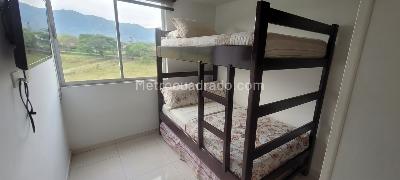 Apartamento de 3 alcobas en venta en Altos De Berlin, Ibagué, 74 m² · foto 7 de 19