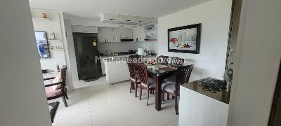 Apartamento de 3 alcobas en venta en Altos De Berlin, Ibagué, 74 m² · foto 8 de 19