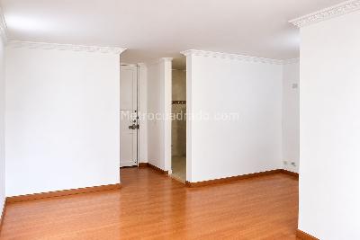 Apartamento en venta en San Antonio Norte, Bogotá · foto 3 de 9